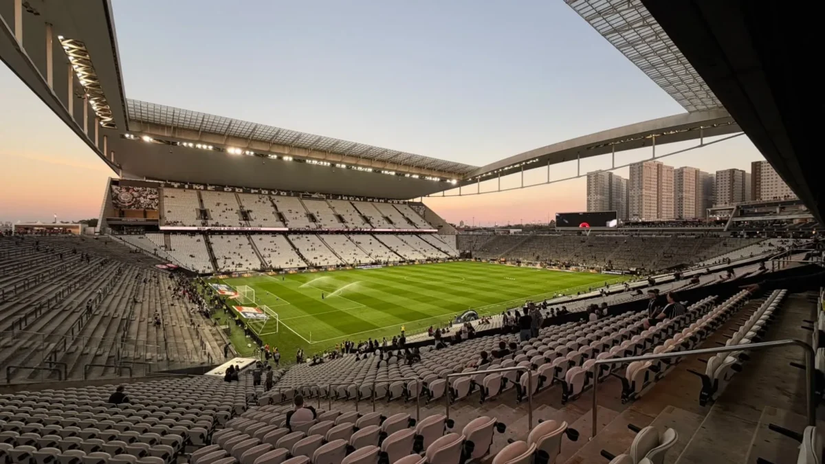 Corinthians fecha acordo com Caixa para quitar R$ 630 mi da Arena