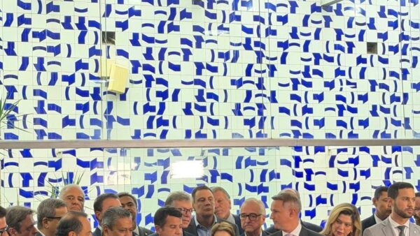 PP e União Brasil apoiam Flávio Bolsonaro no 2º turno